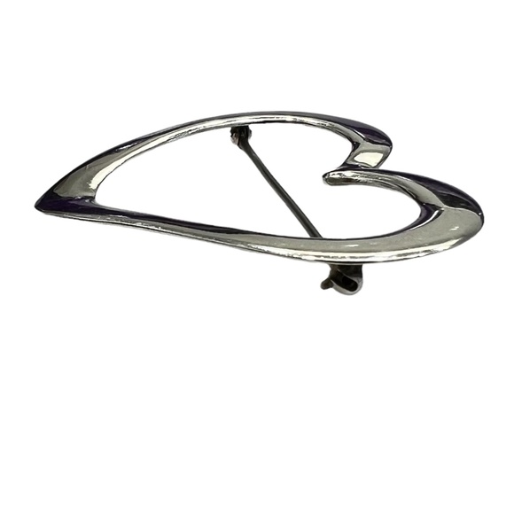 VINTAGE STERLING SILVER OPEN HEART BROOCH - Picture 15 of 15